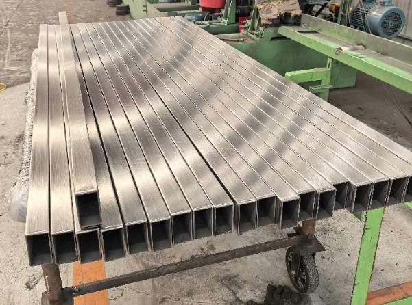 荆州建筑工程行业用不锈钢无缝钢管